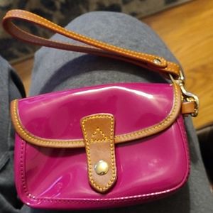 Dooney & Bourke wristlet